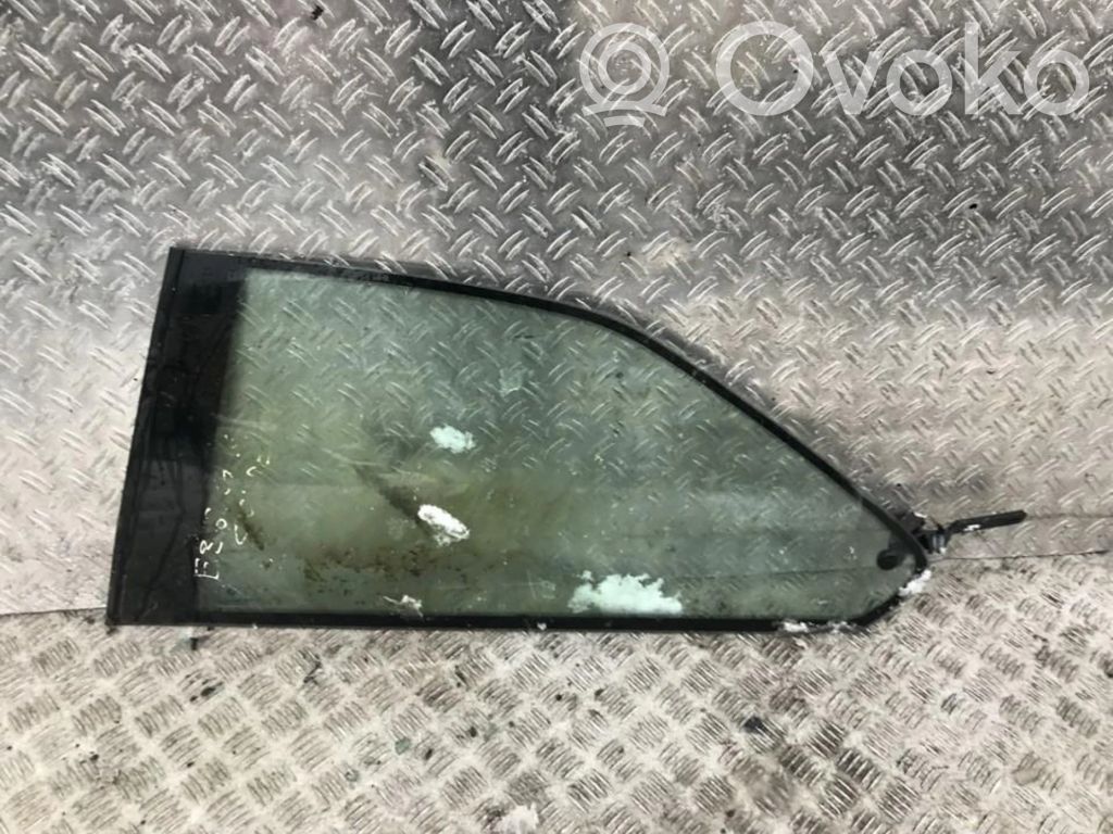 BMW 3 E36 Geam lateral spate 