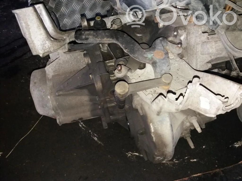 Peugeot 407 Scatola del cambio manuale a 5 velocità 