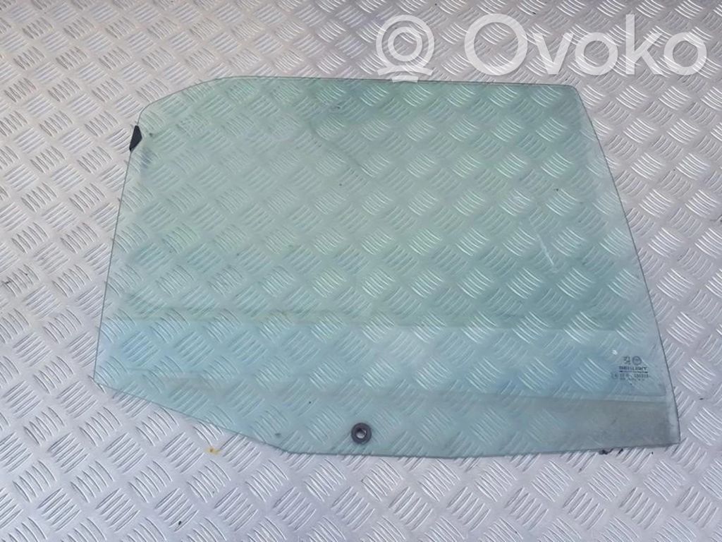 Peugeot 605 Geam ușă spate