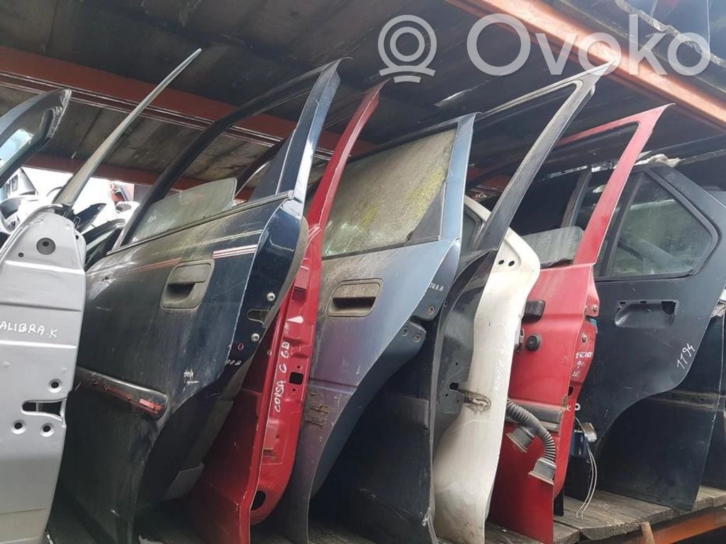 Opel Vectra A Priekinės durys 