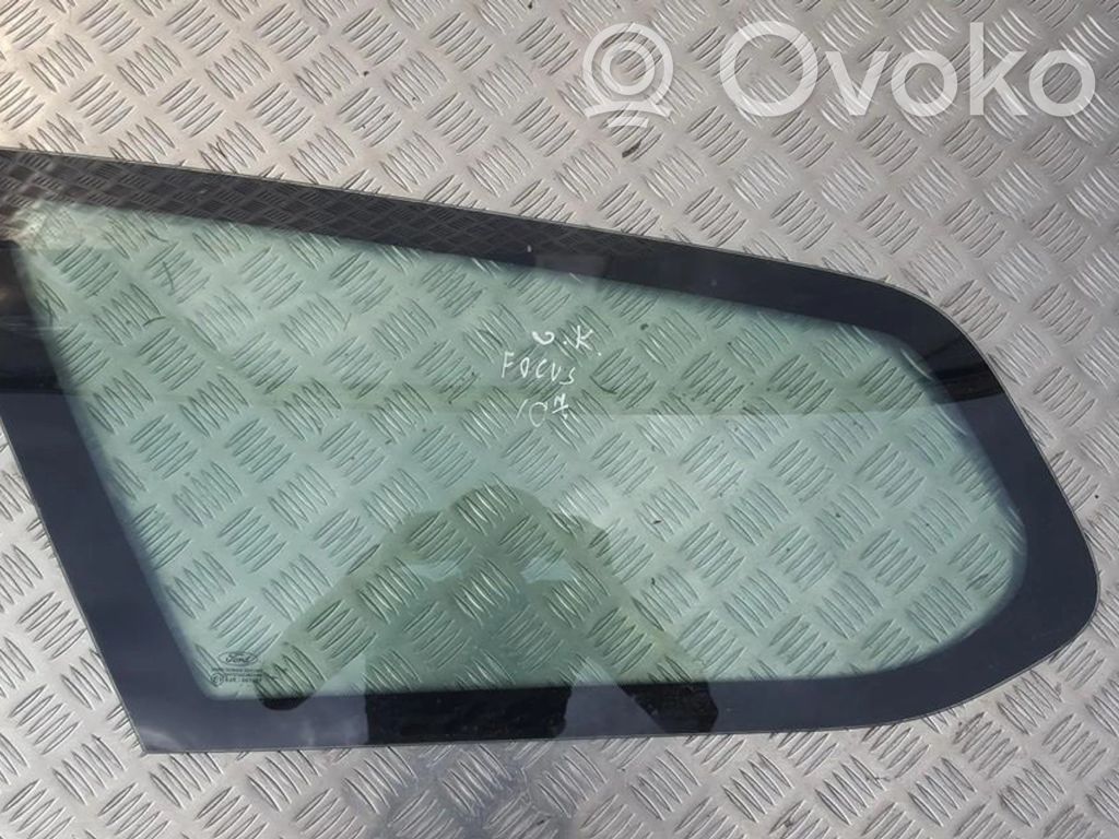 Vidrio lateral trasero