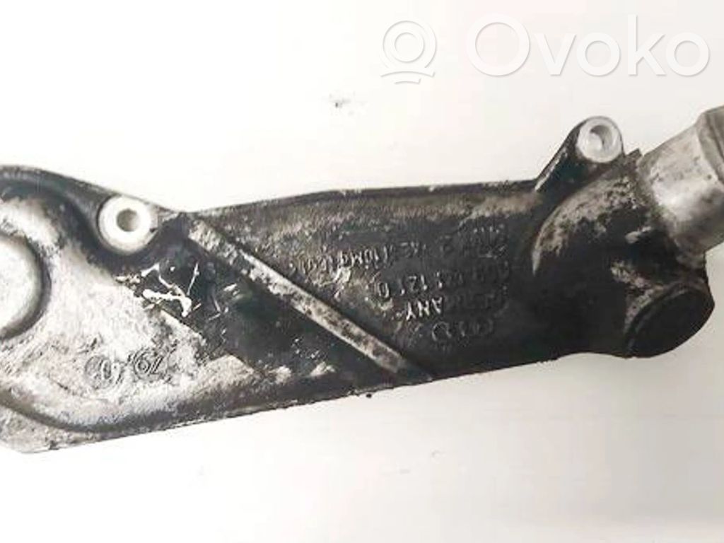 Audi A4 S4 B6 8E 8H Tubo flessibile del liquido di raffreddamento del motore 