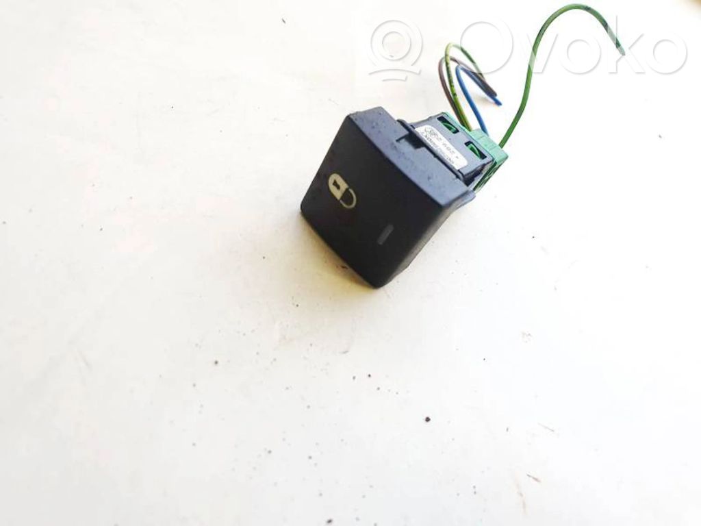 Botón interruptor de bloqueo de puertas   96582880XT,96582880XT