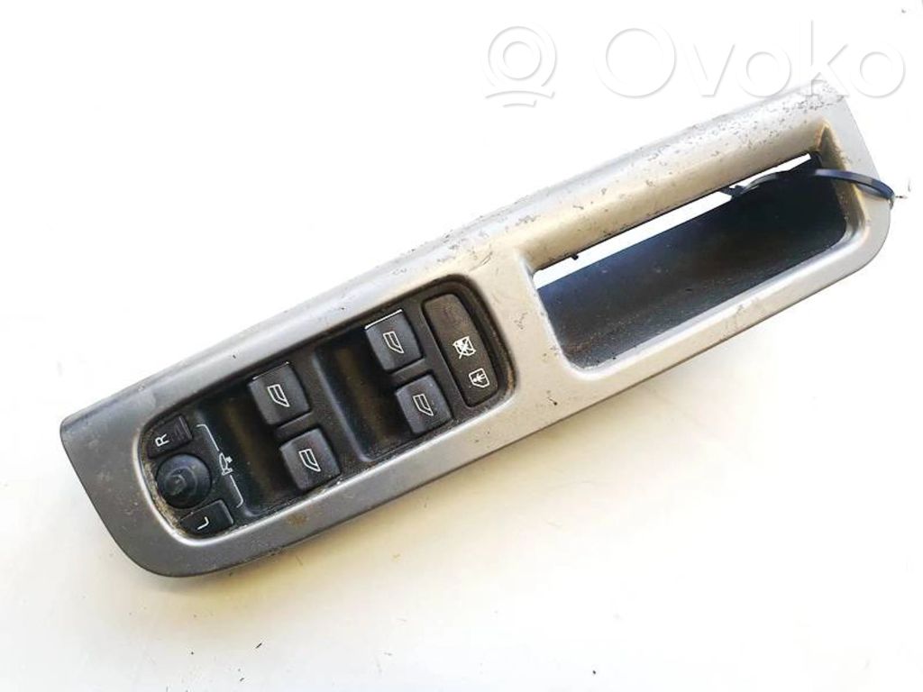 Interrupteur commade lève-vitre   8679666,30710787,03451100,30710787,8679666