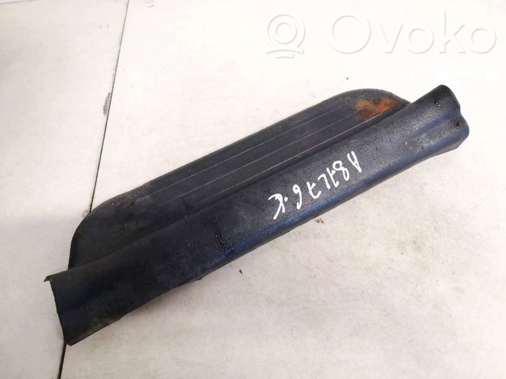 Geely MK Capac prag spate 