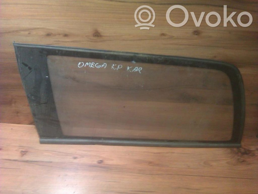 Opel Omega B1 Geam lateral spate