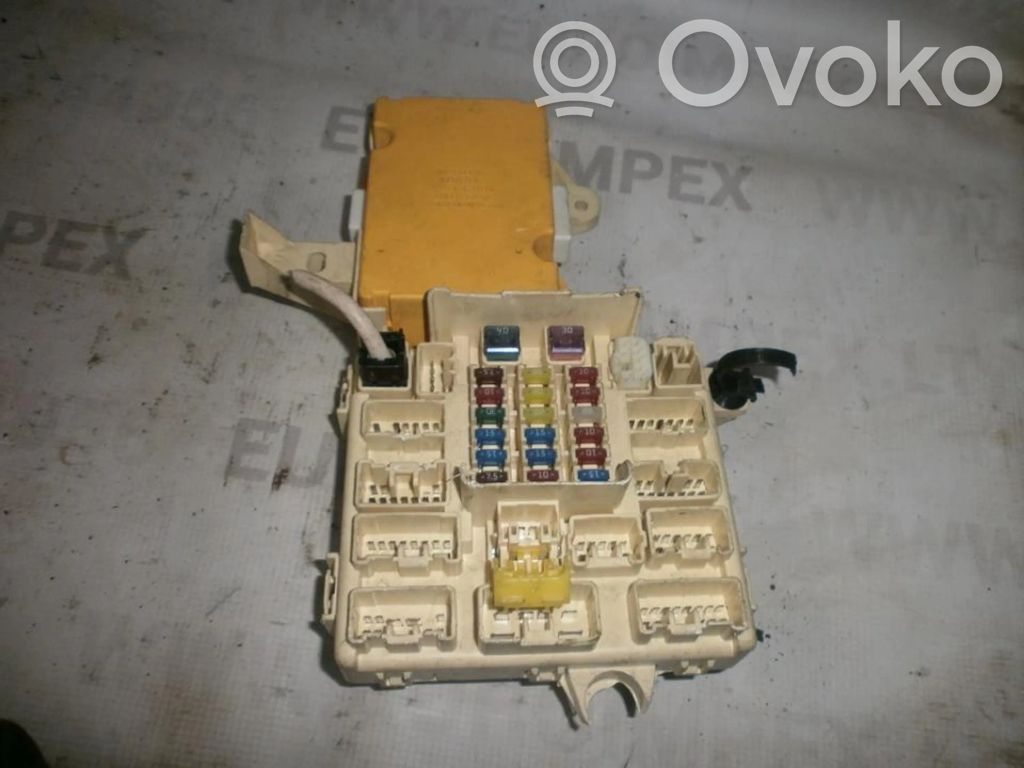 Lexus IS 200-300 Set scatola dei fusibili 