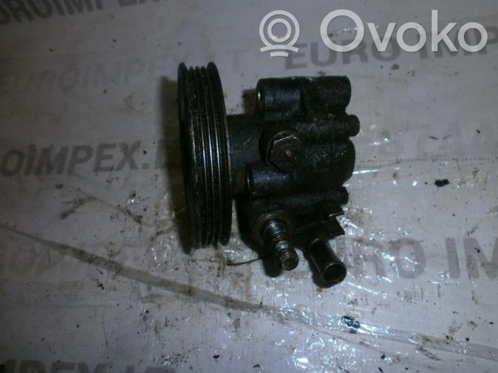 Ohjaustehostimen pumppu