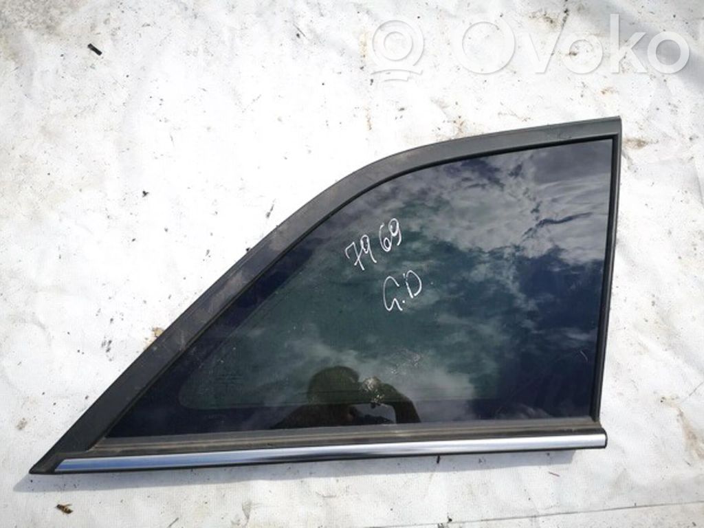 Rear side window
