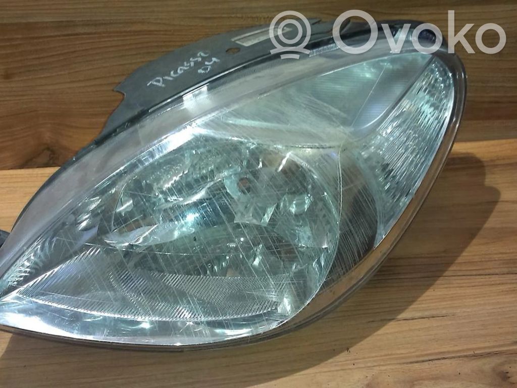 Citroen Xsara Picasso Phare frontale 