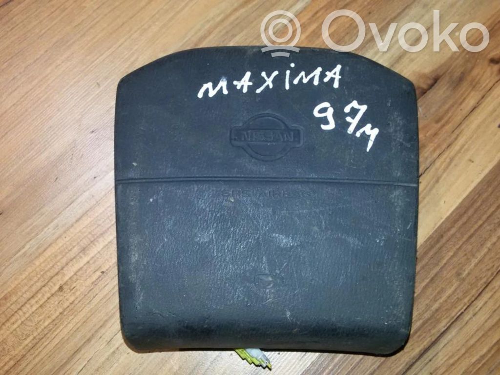 Nissan Maxima Airbag volan