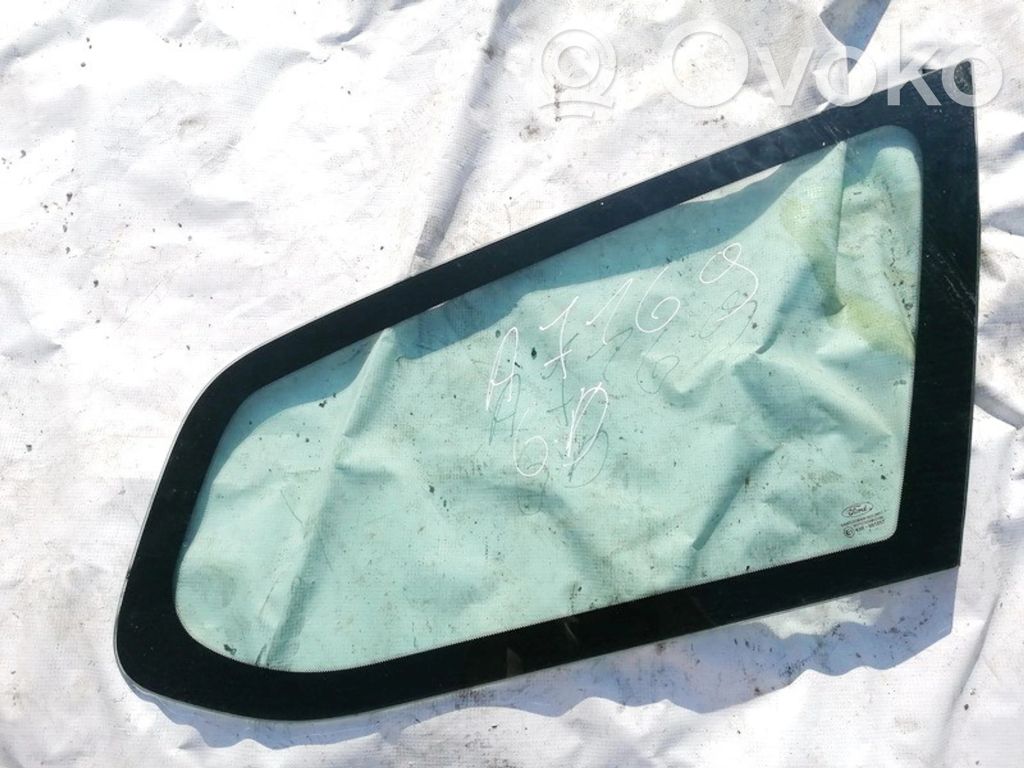 Rear side window