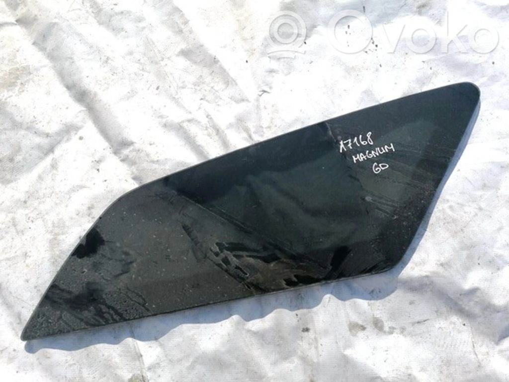 Rear side window