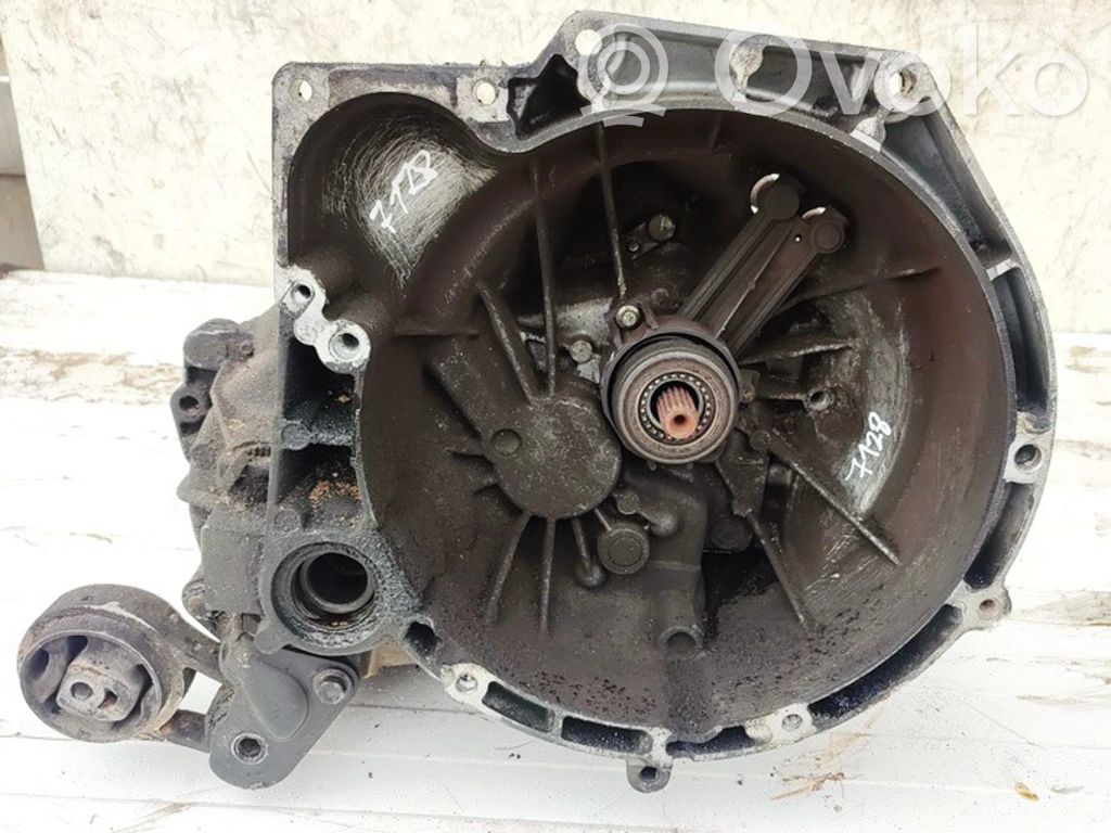 Mazda 2 Manualna 5-biegowa skrzynia biegów 