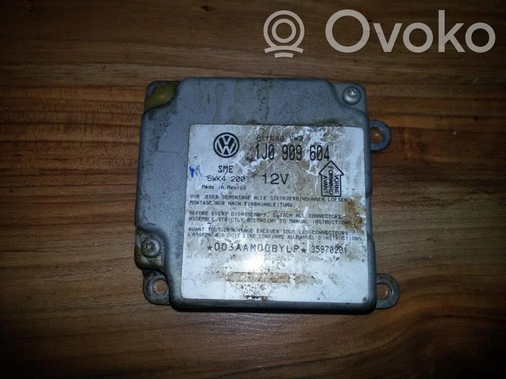 Volkswagen PASSAT B5 Unitate/modul de comandă airbaguri 
