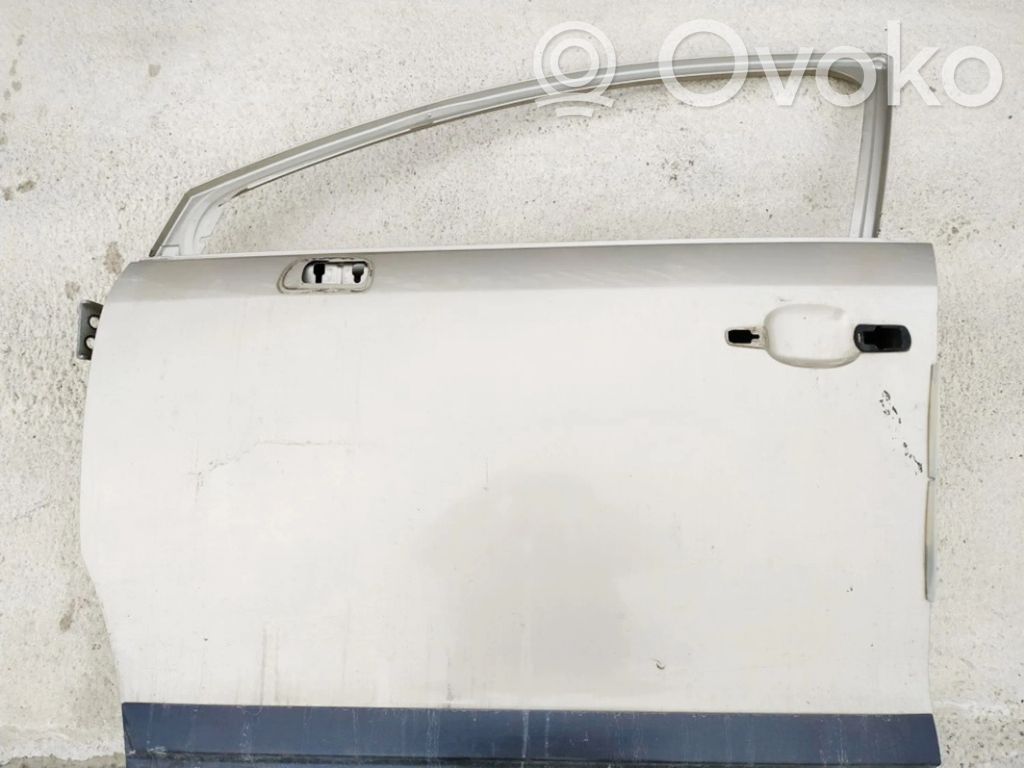 Citroen C4 I Puerta delantera 