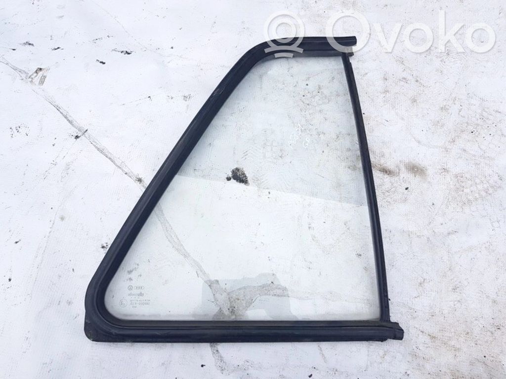 Ventanilla de ventilación de la puerta trasera