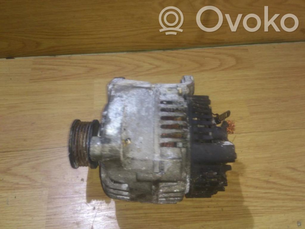 Volkswagen PASSAT B5 Ģenerators 