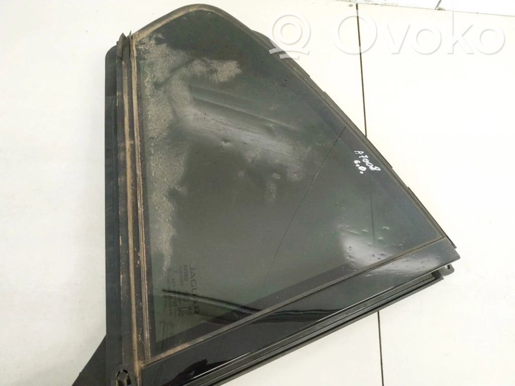 Ventanilla de ventilación de la puerta trasera   371107RH,X590J9D325828AB,371107RH,J9D325828AB,X590