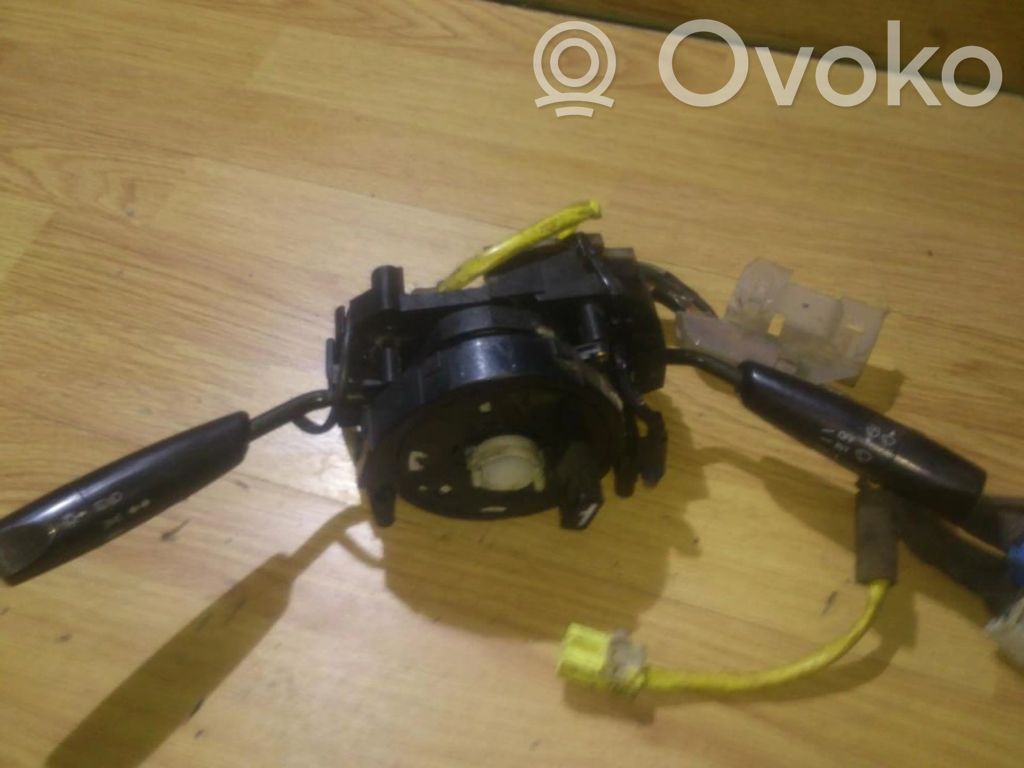 Mazda 323 Leva/interruttore dell’indicatore di direzione e tergicristallo 