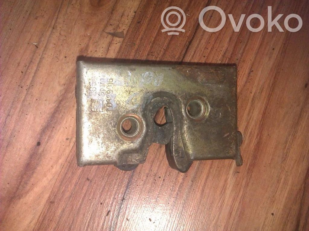 Seat Toledo I (1L) Serratura portiera posteriore