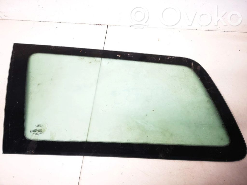 Vidrio lateral trasero
