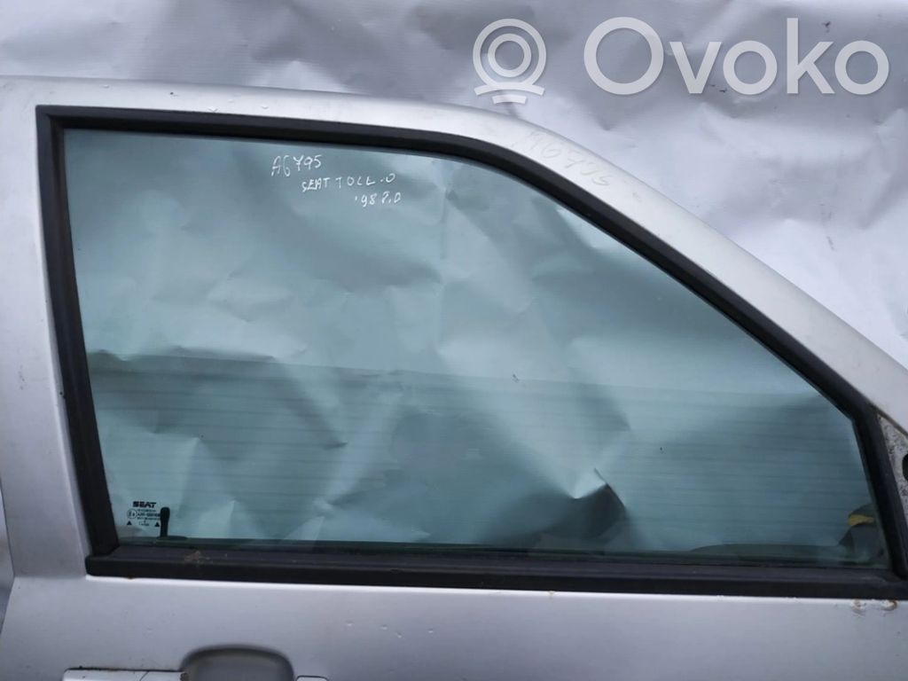 Seat Toledo I (1L) Vitre de fenêtre porte avant (4 portes) 