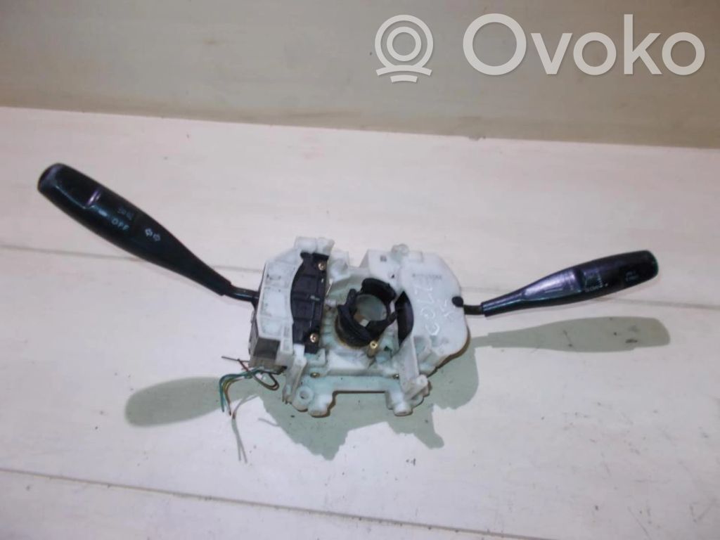Mitsubishi Colt Bloc semnalizator și ștergător parbriz