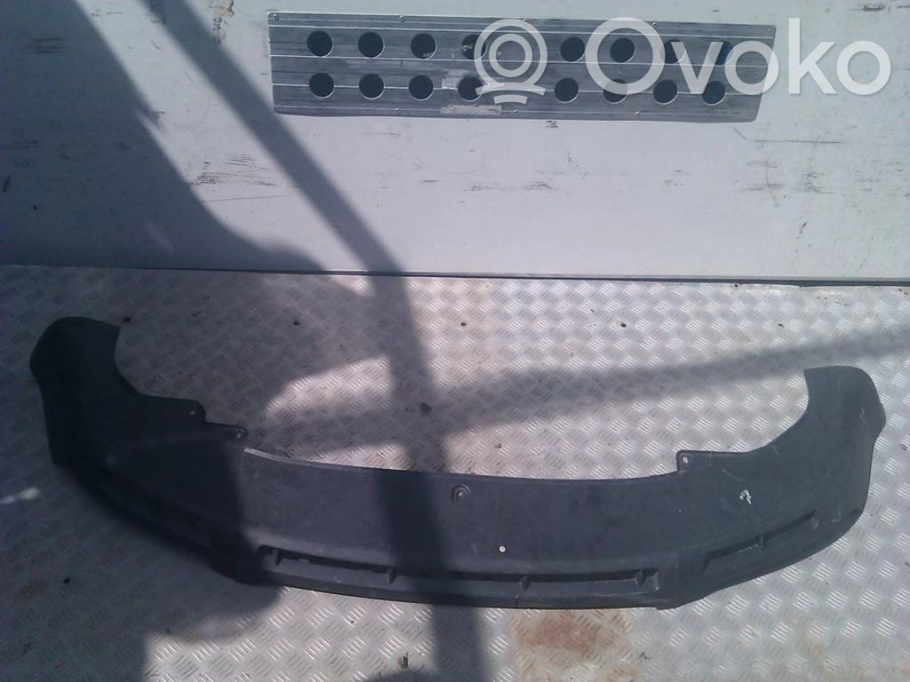 Volkswagen PASSAT B5.5 Borde del parachoques delantero