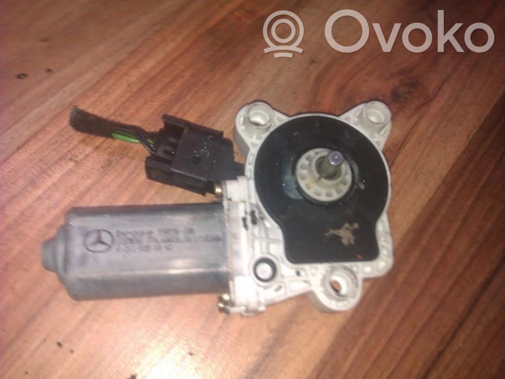 Mercedes-Benz C W203 Motor macara geam ușă față