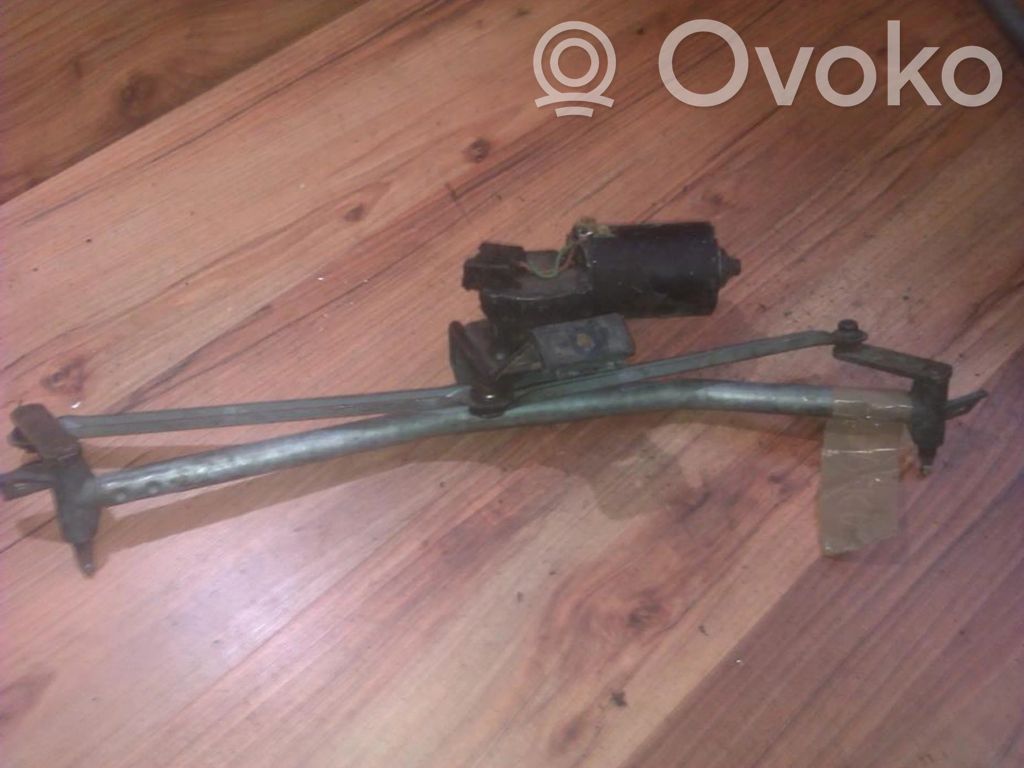 Motor și paralelogram ștergător parbriz