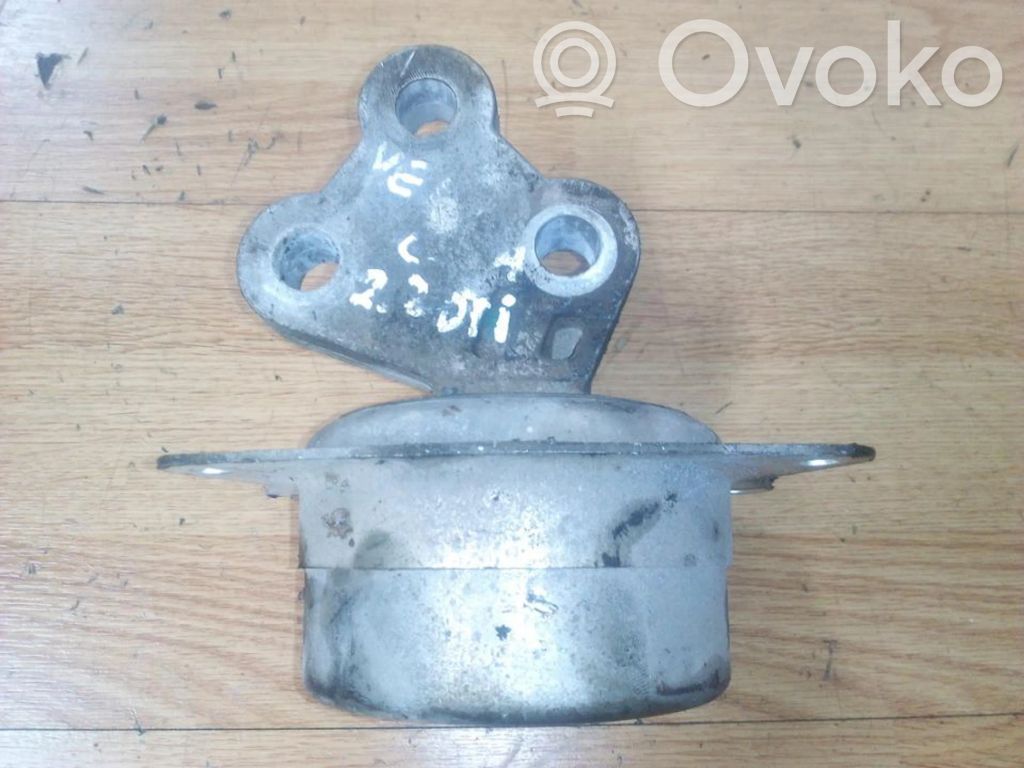 Moottorin kiinnikekorvake   V04643,V04643