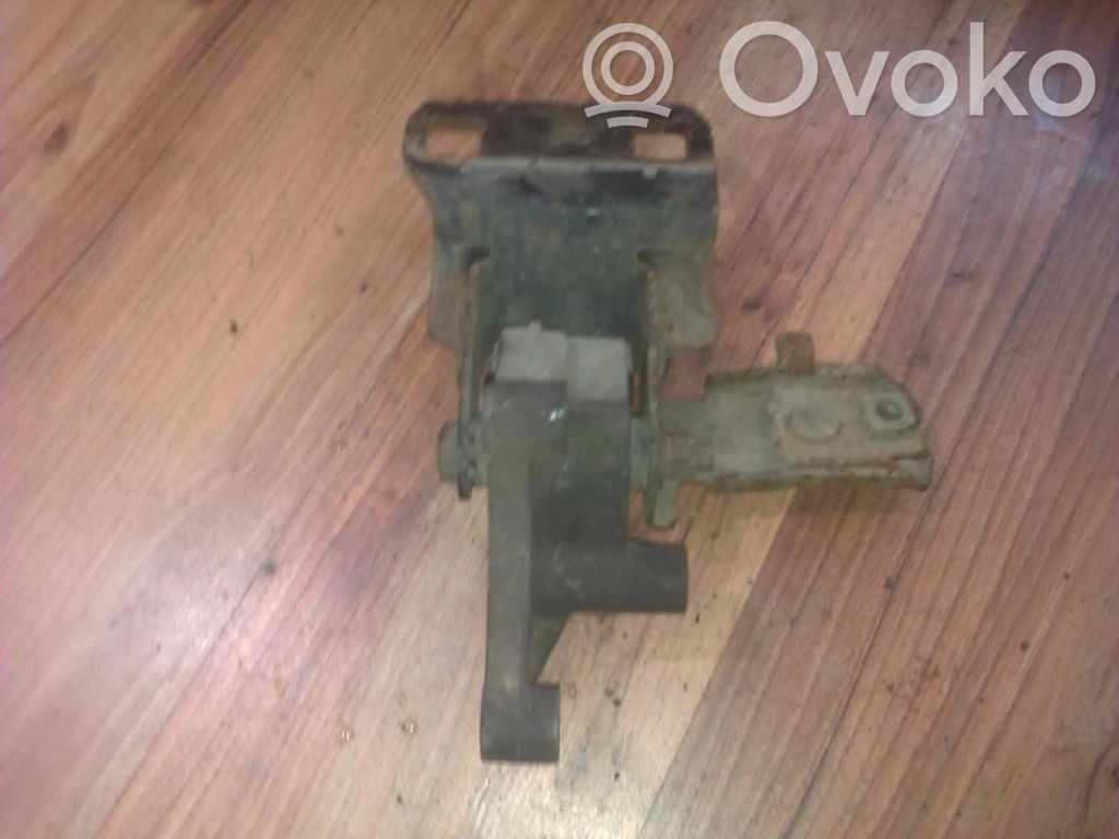 Ford Ka Engine mount bracket 
