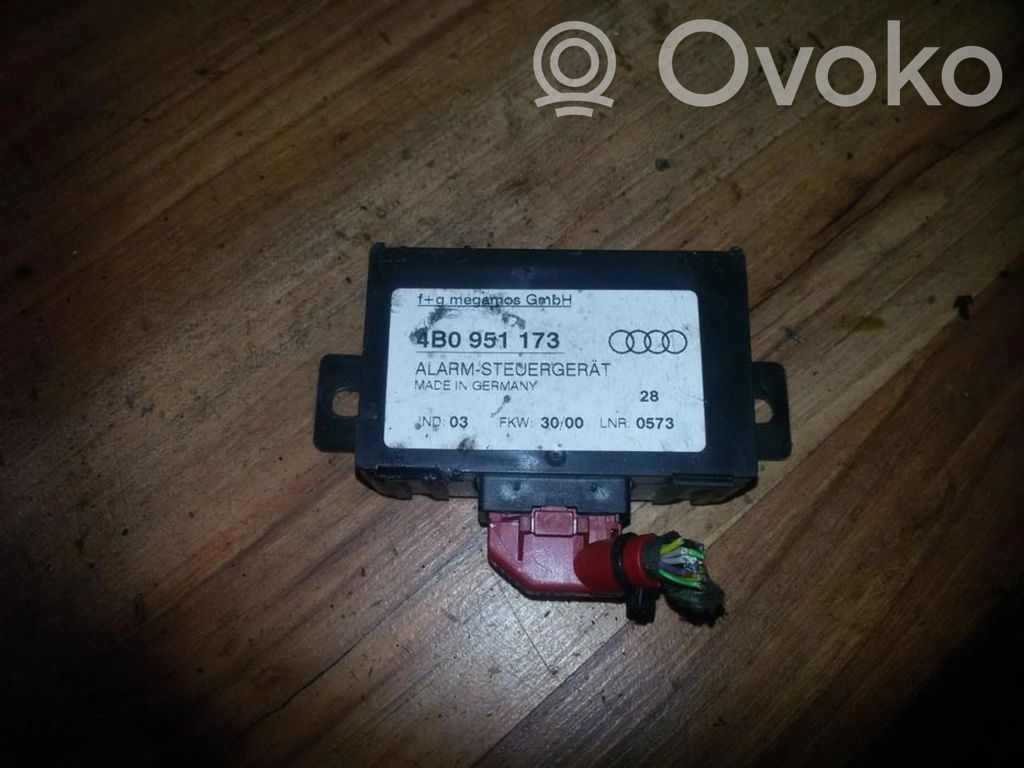 Sonstige Steuergeräte / Module   4B0951173,4B0951173