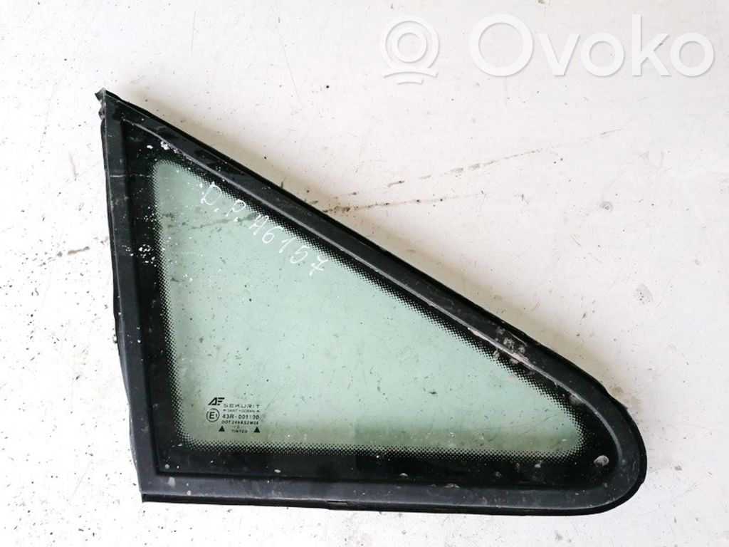 Front triangle window/glass