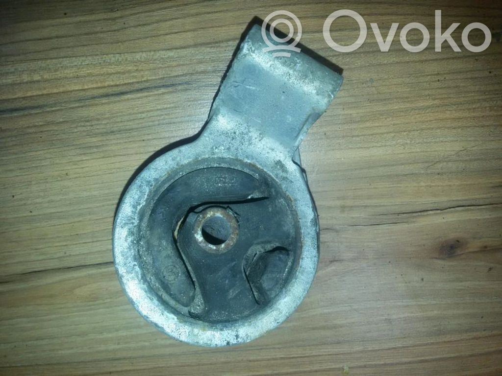 Mitsubishi Carisma Engine mount bracket 