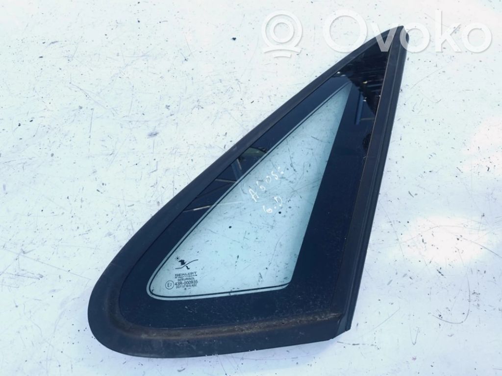 Rear side window