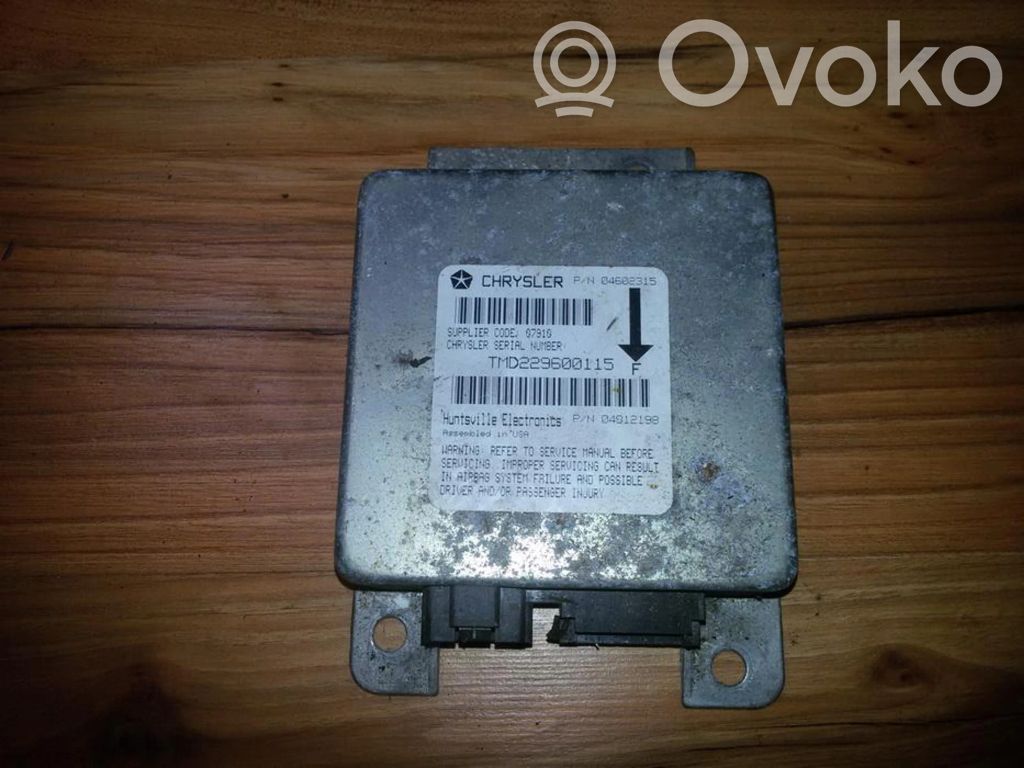 Chrysler Stratus Unidad de control/módulo del Airbag 