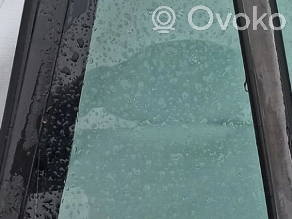 Opel Vectra C Ventanilla de ventilación de la puerta trasera 