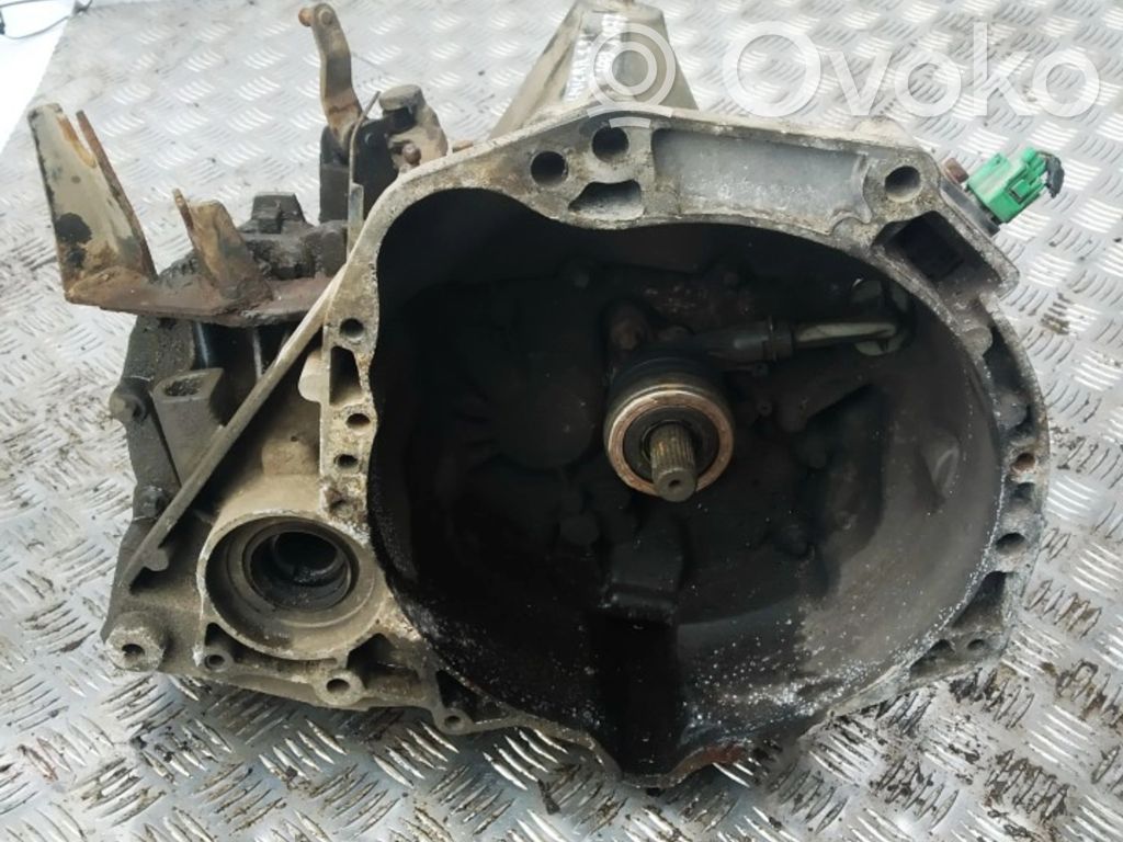 Nissan Micra Scatola del cambio manuale a 5 velocità 
