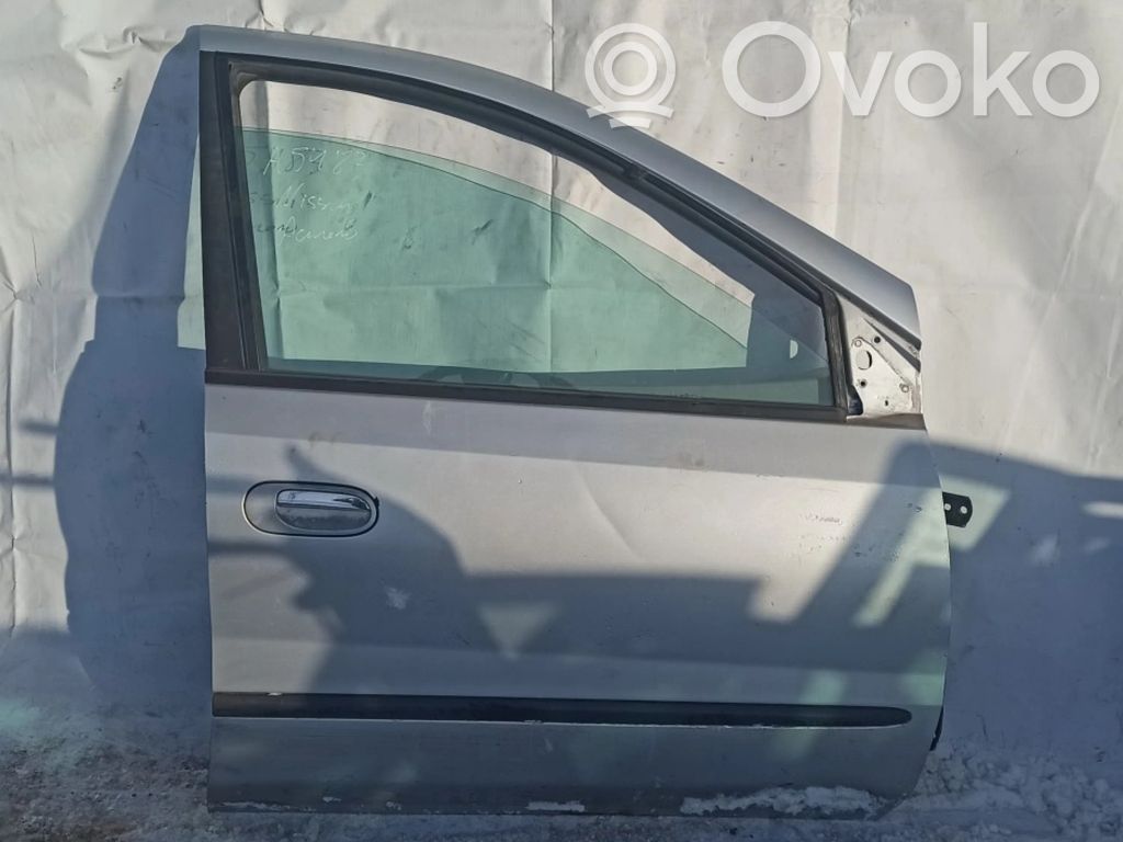 Nissan Almera Tino Portiera anteriore 