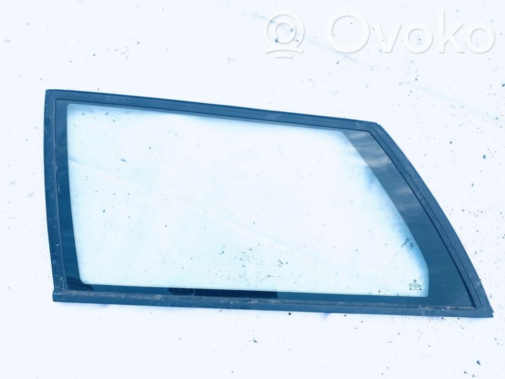 Vidrio lateral trasero