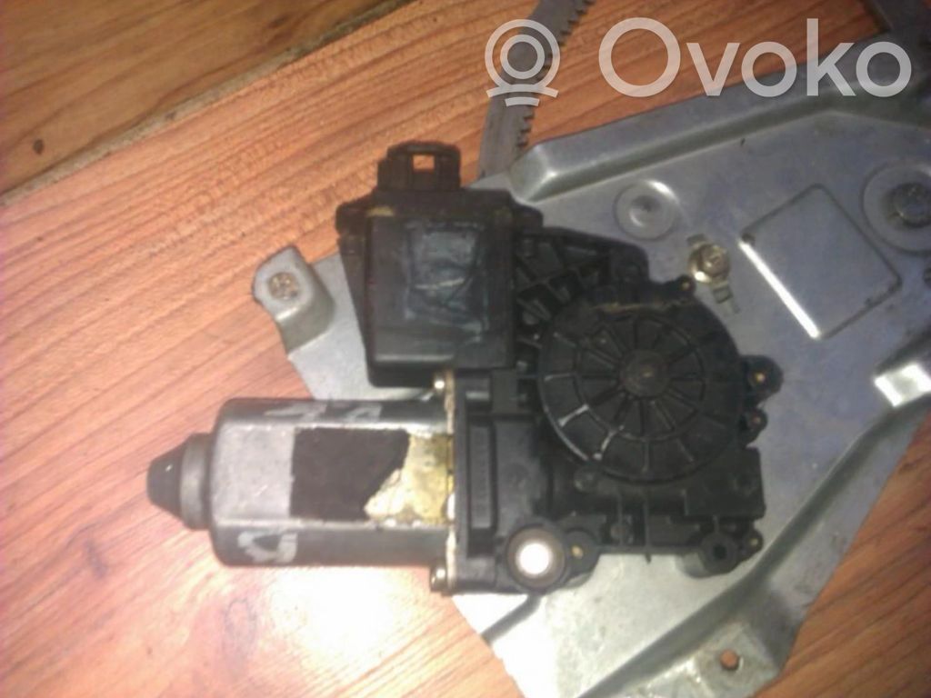 Opel Omega B1 Silnik regulatora szyby drzwi przednich 