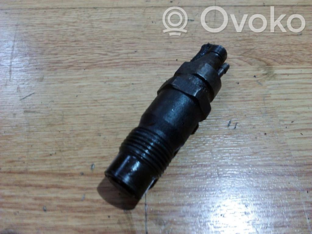 Nissan Primera Injector combustibil 