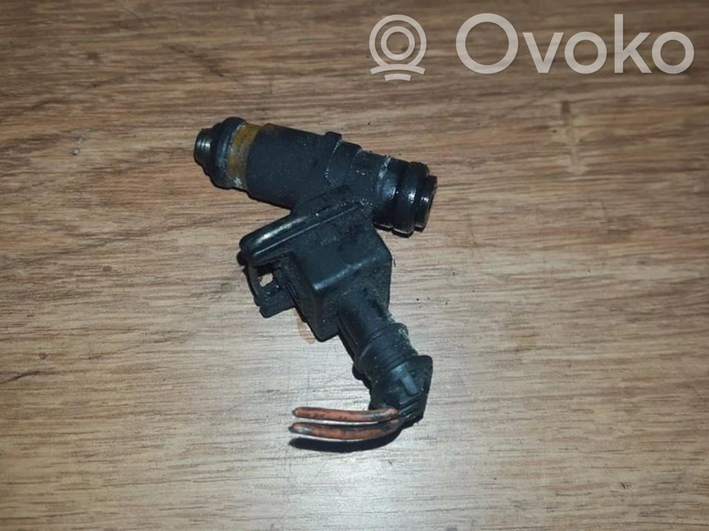 Renault Megane I Injector combustibil 