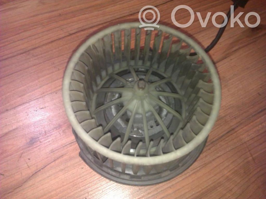 Audi A4 S4 B5 8D Ventola riscaldamento/ventilatore abitacolo 