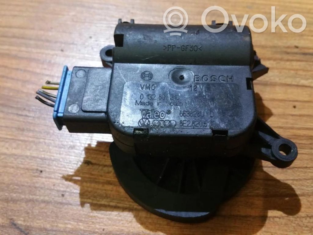 Audi A4 S4 B6 8E 8H Motorino attuatore aria 