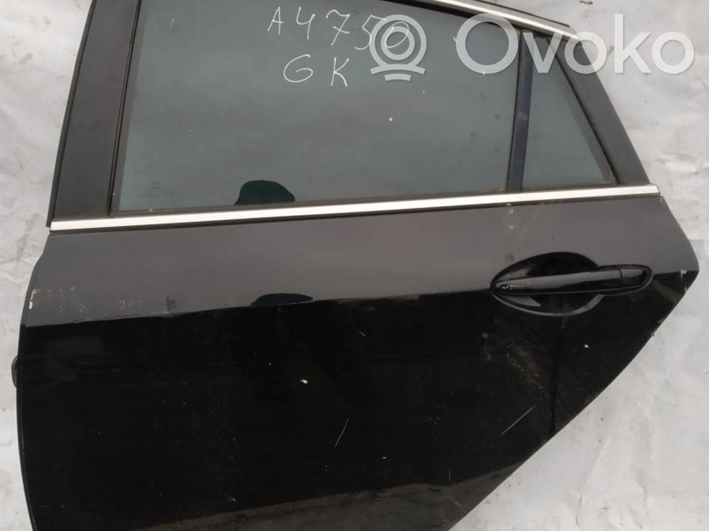 Tür hinten   JUODA,JUODA
