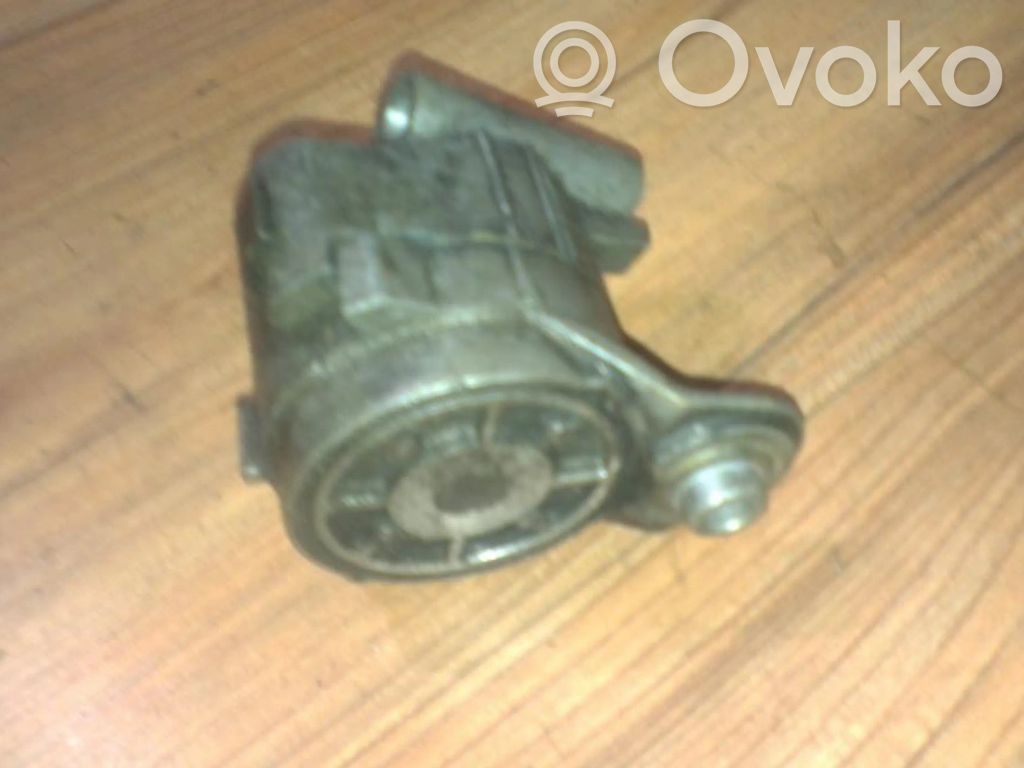 Opel Omega B1 Tensor de correa del alternador 