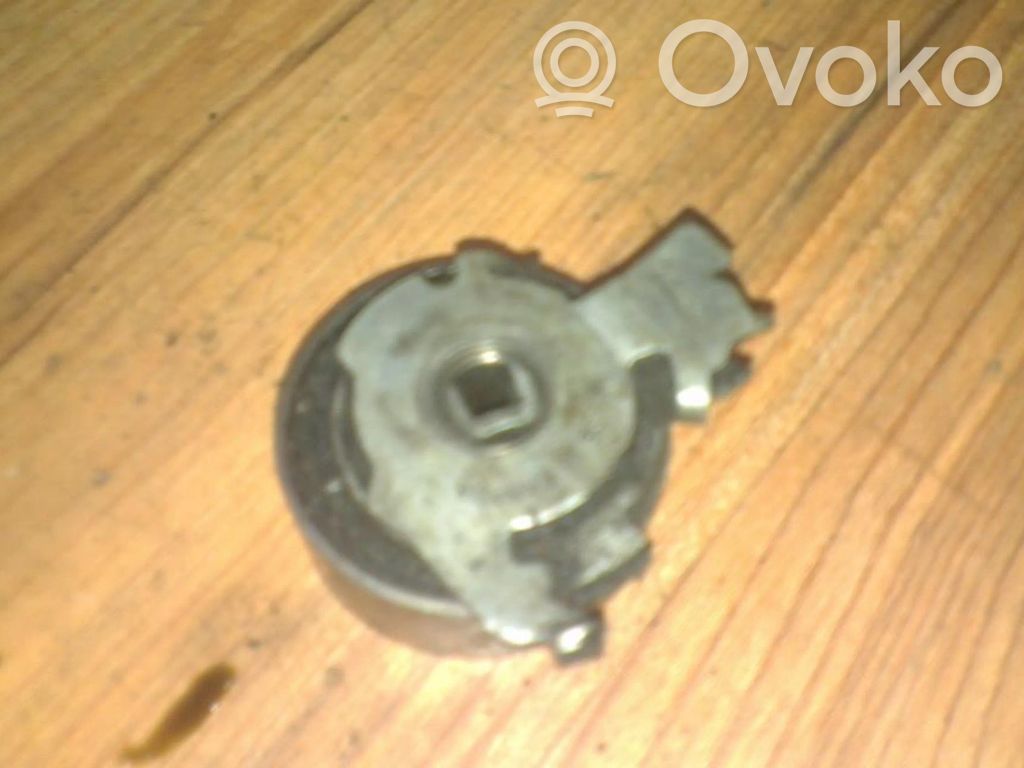 Opel Vectra B Întinzător curea generator/alternator 